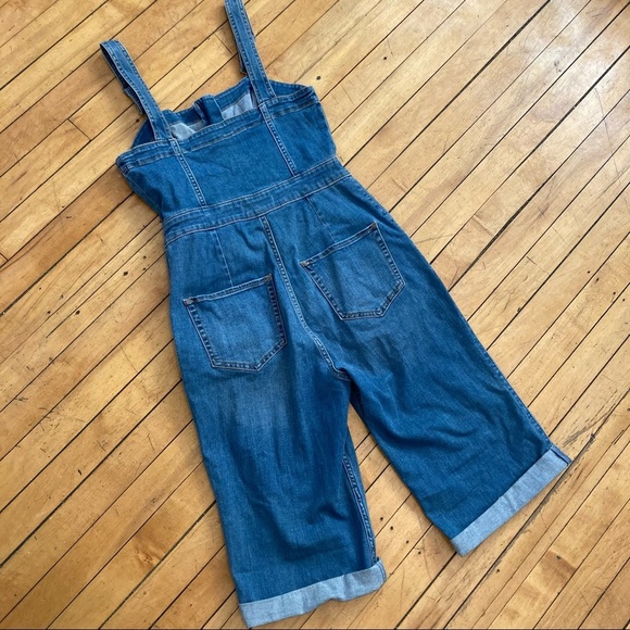 Hollister Jean Overalls capri/ankle drop cuffed style zipper in front - Picture 5 of 6